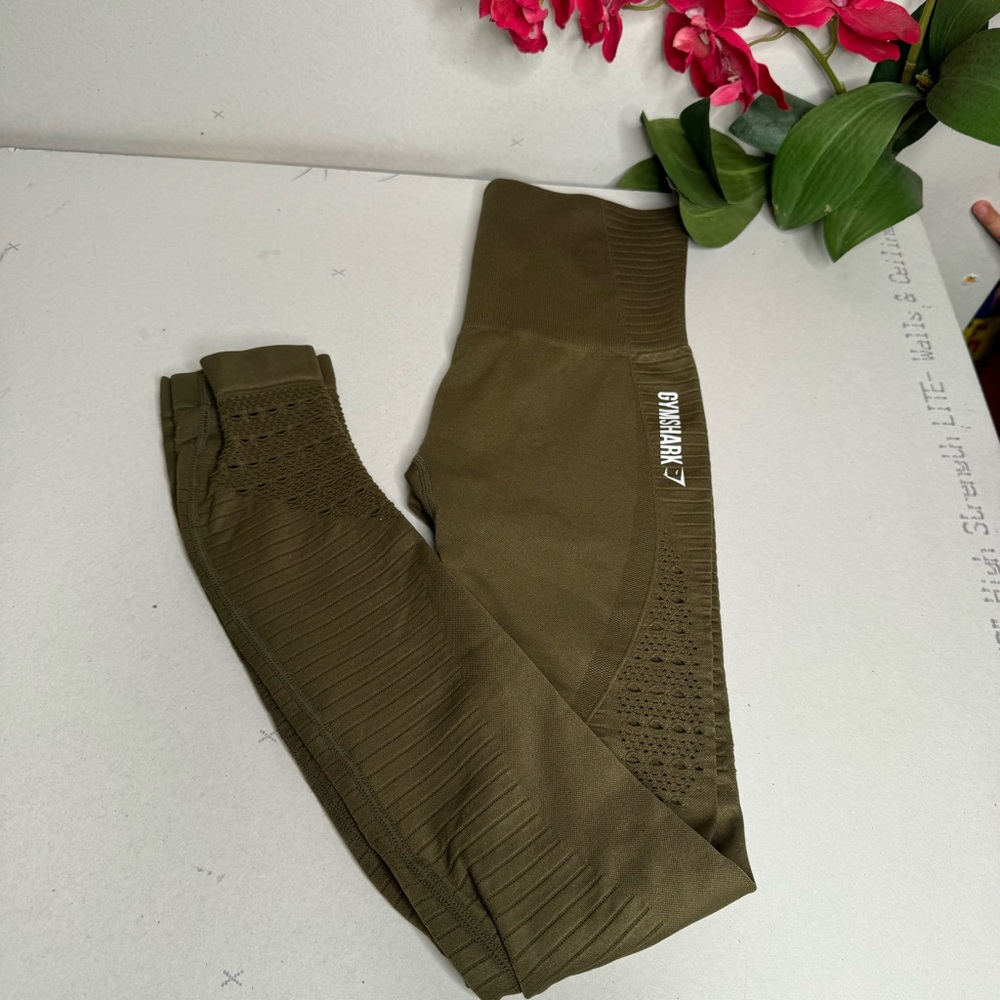 π¦ GymShark Leggings π¦ - Picture 3 of 7